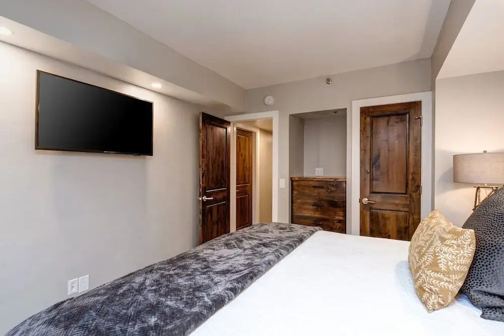 Park Station 213 2 Bedroom Condo by RedAwning