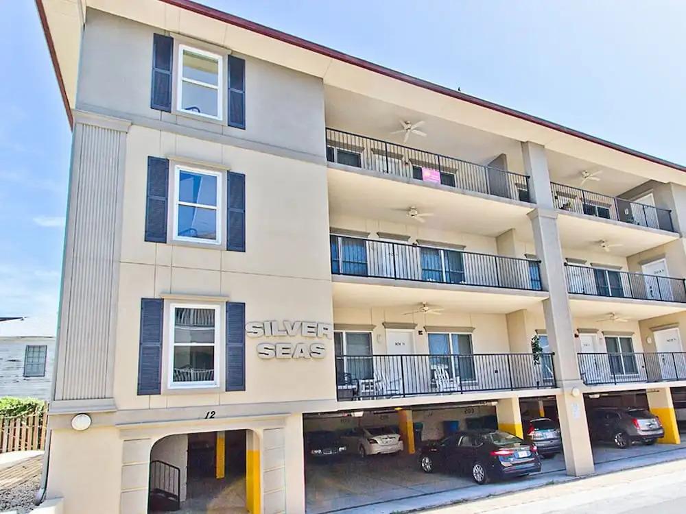 Silver Seas 203 by Tybee Vacation Rentals