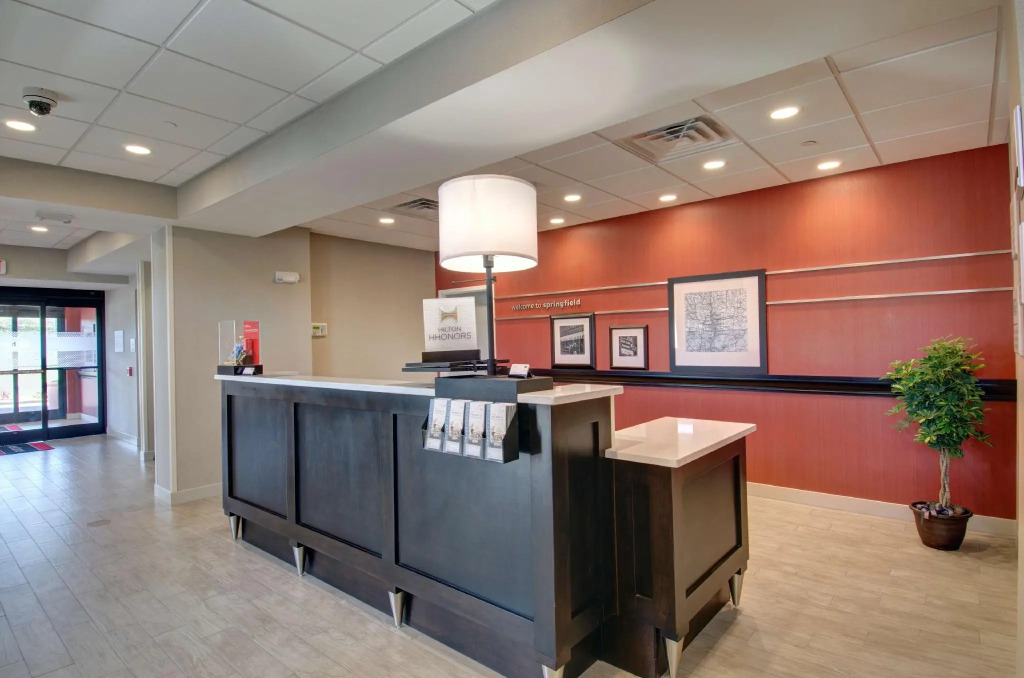 Hampton Inn & Suites Springfield Downtown