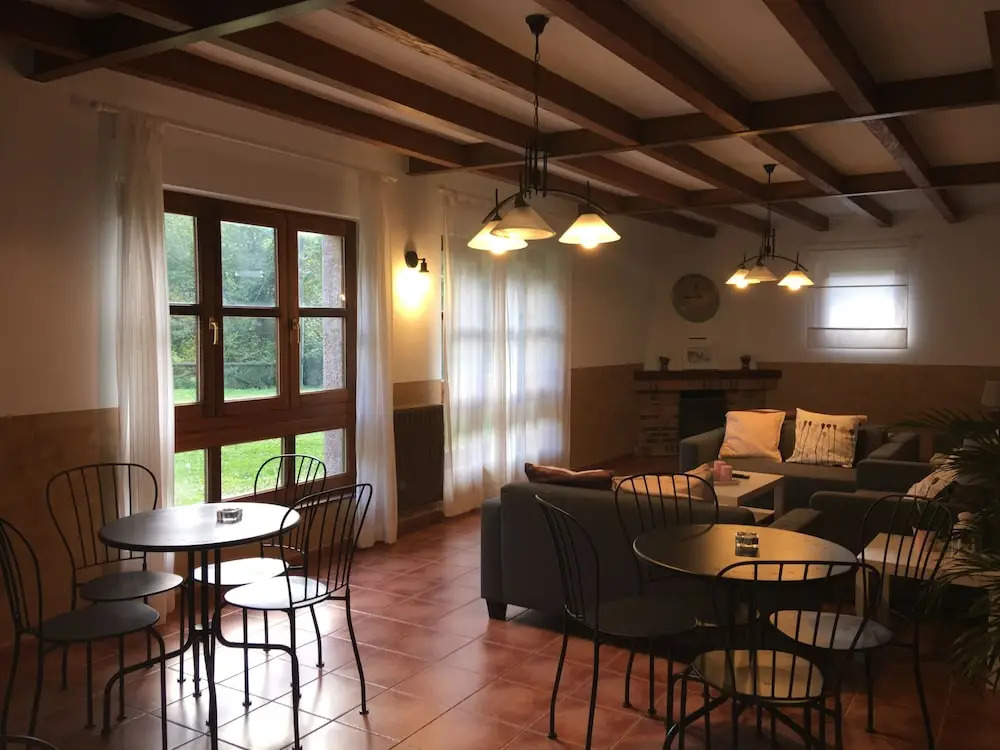 Albergue Cabrales