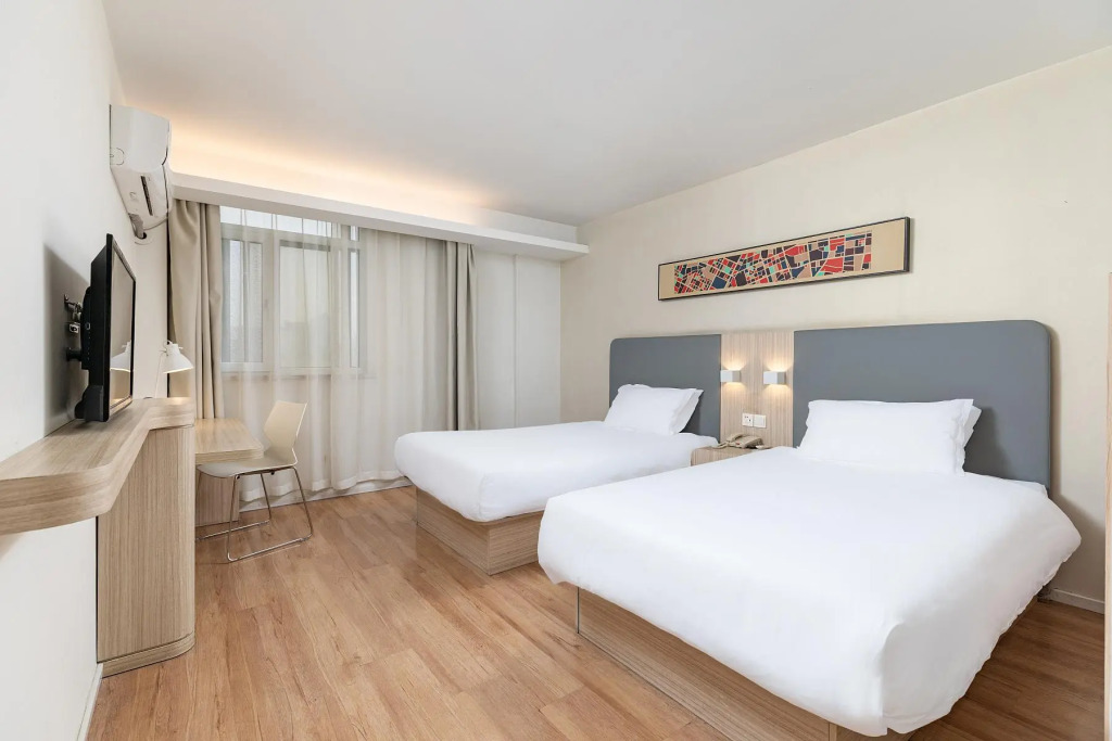 Hanting Hotel Nanjing Jiangning Qilin Technology Park