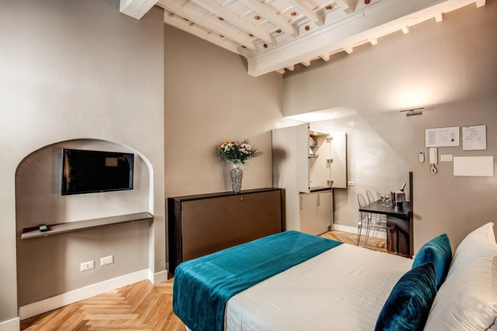 Maison dArt Apartments - Maison dArt Collection