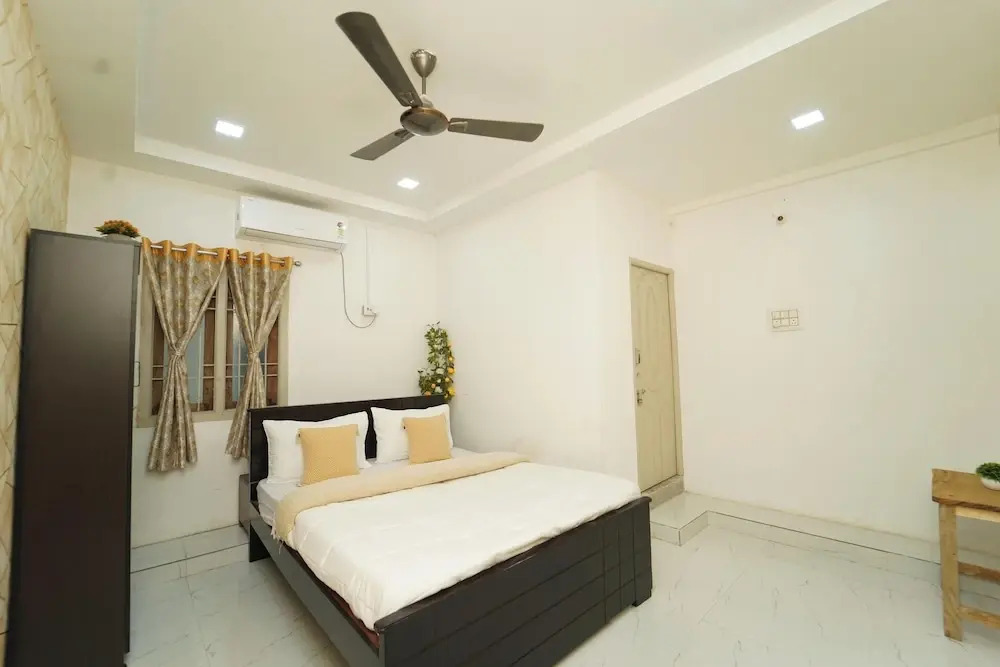 Blue Horizon Apartment 2bhk Nr Marina Beach