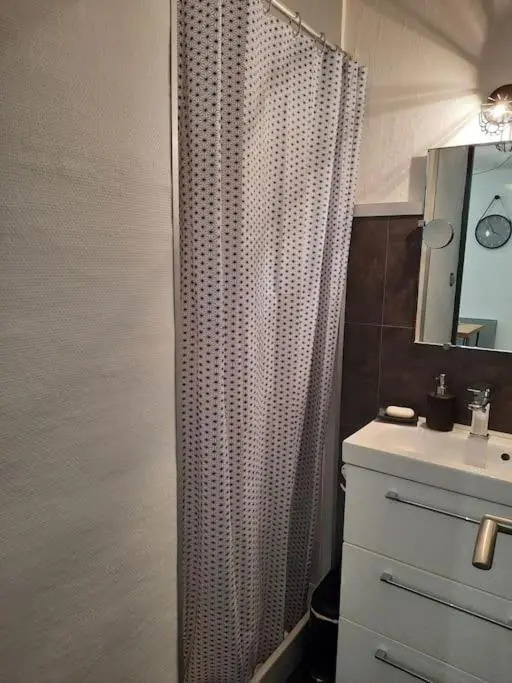 Ax, Superbe appartement 2 ch jusqu'à 5 pers