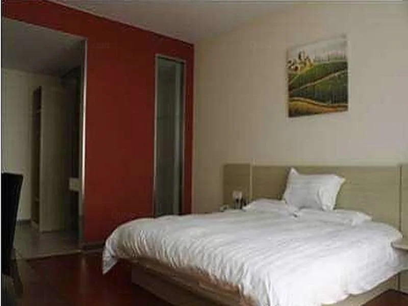 Ibis Wuxi Taihu Square Hotel