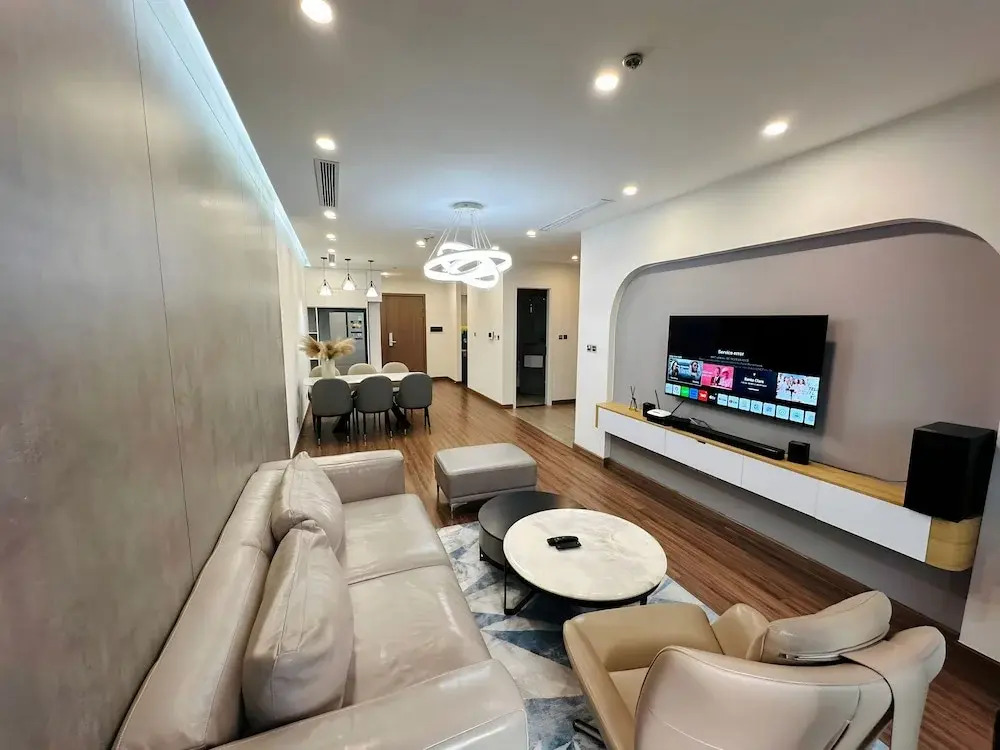Hi-Home Suites - Vinhomes Metropolis