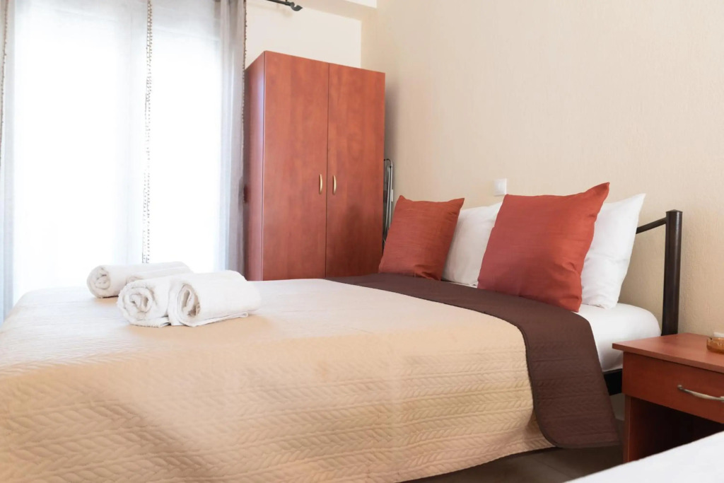 Evdokias Apartments and Rooms