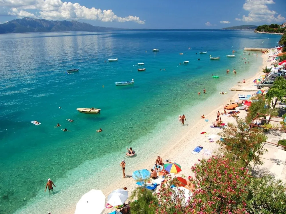 Cozy 1 Bedroom Apartment in Makarska