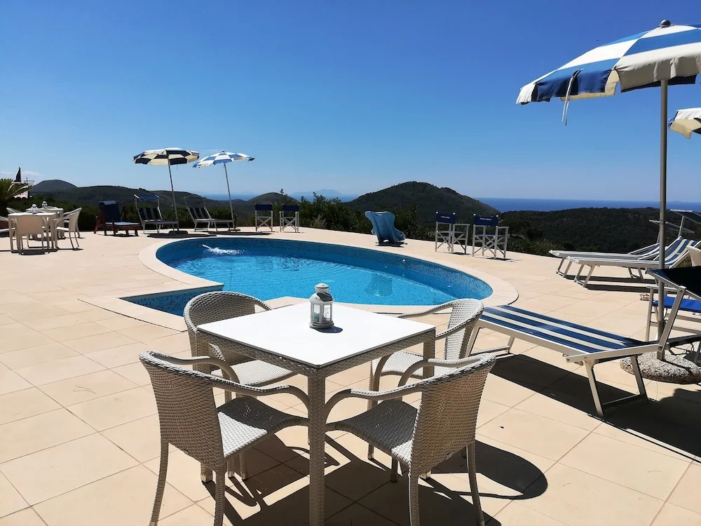 Holiday Resorts for 4 Persons