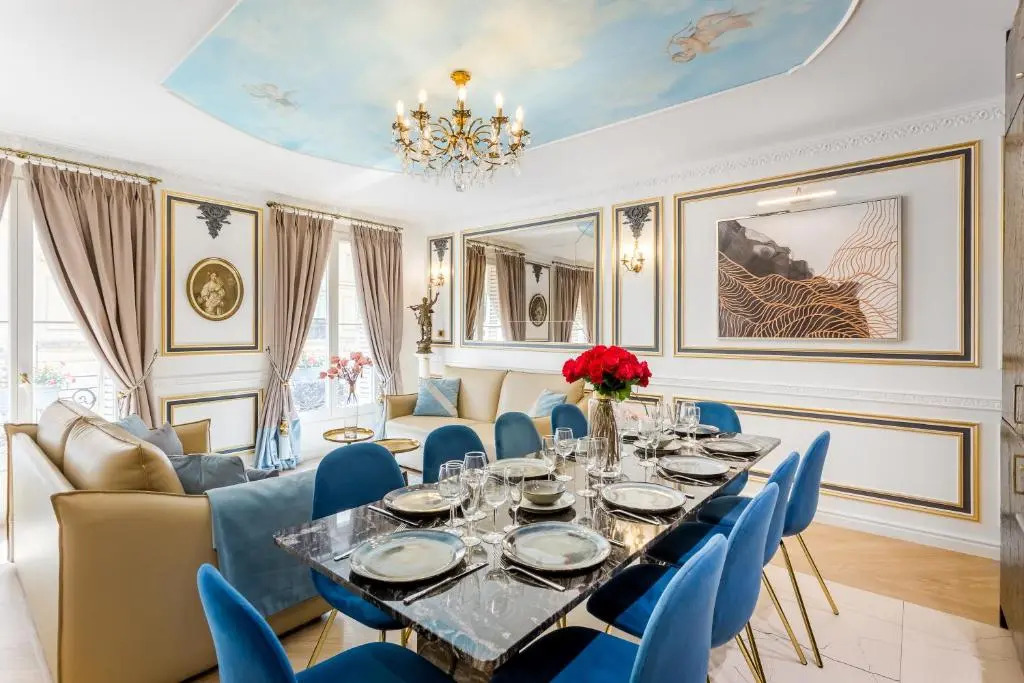 Luxury 4 Bedroom 2.5 Bathroom Apartment - Champs Elysees - With AC