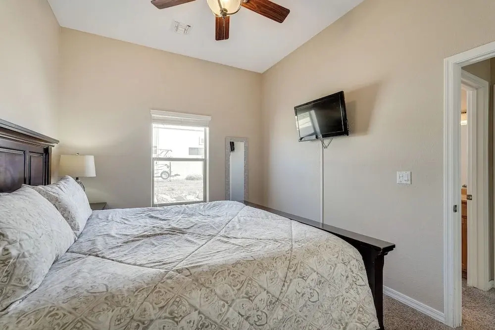 Private Pool & Hot Tub: Lake Havasu City Gem!
