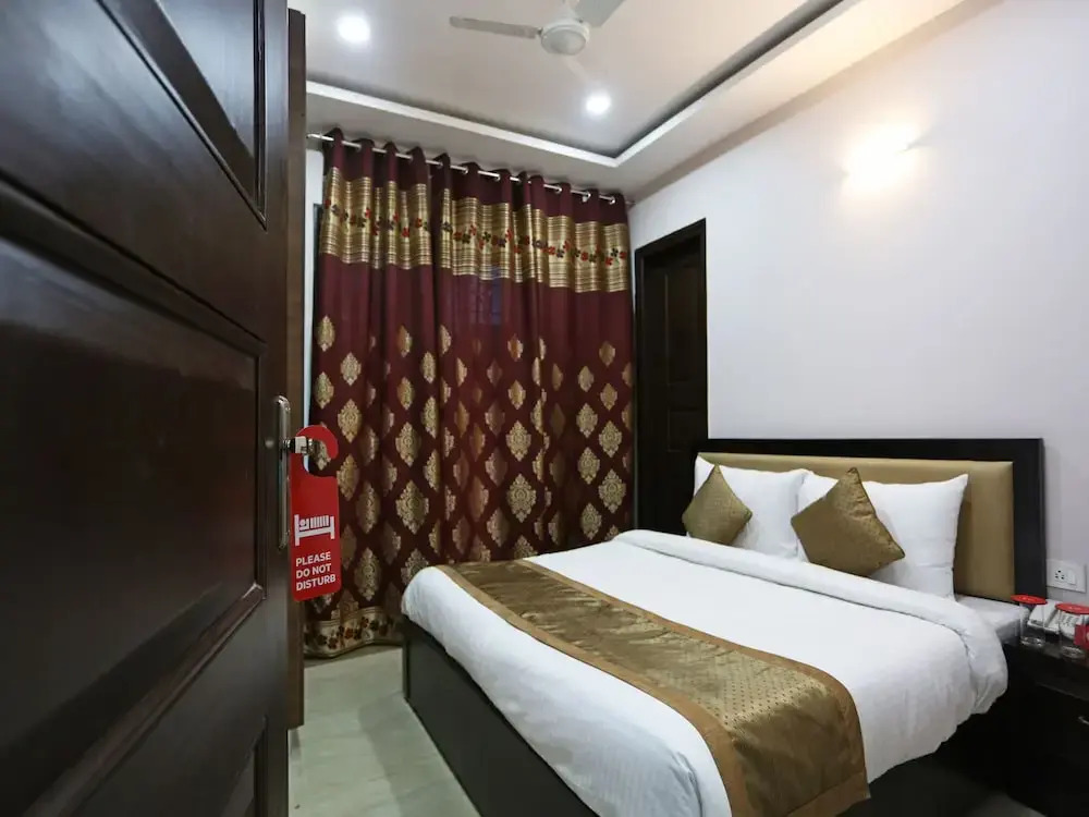 OYO 5470 Atithi Residence