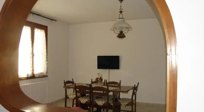 The Vivoli Villa, House & Apartments