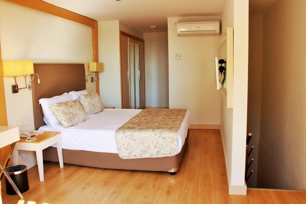 Glamour Resort & SPA