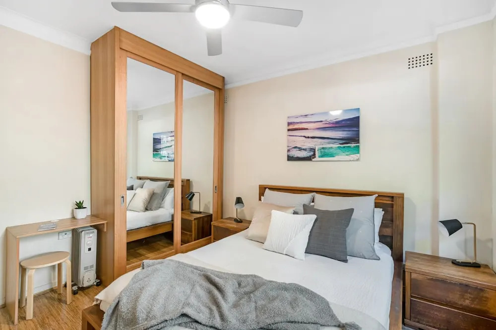 Bondi Beach Peach