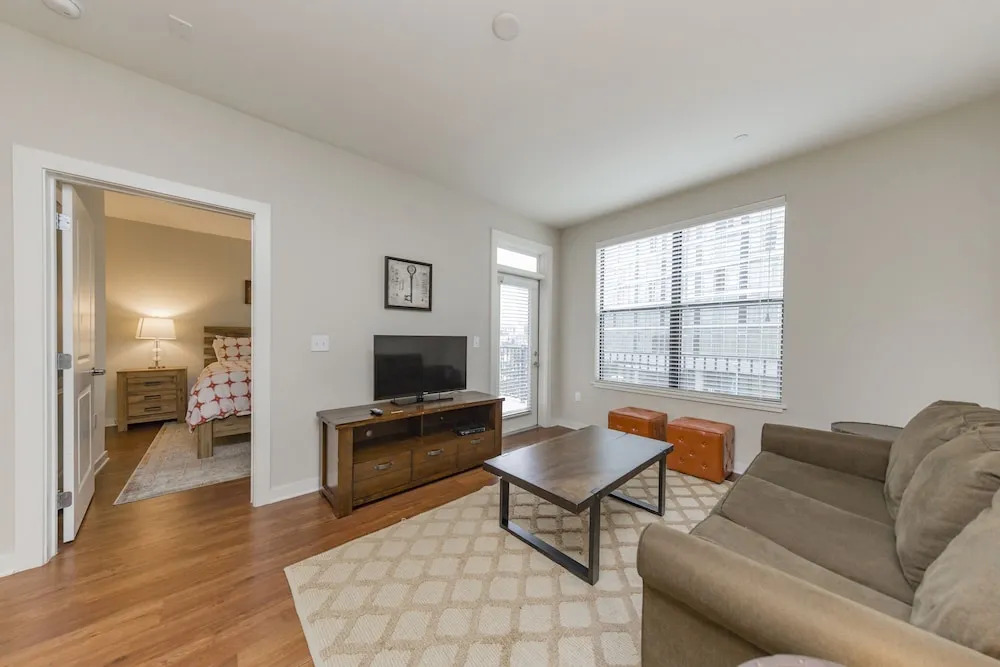 Pine Street Flats Apartments