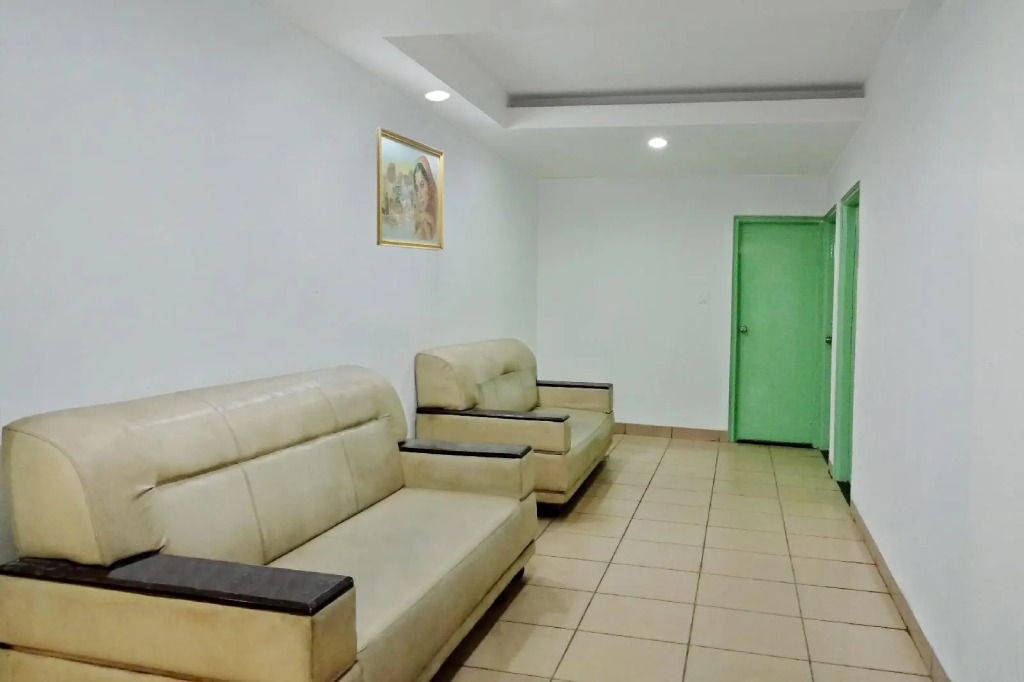 OYO 10884 Pavana Residency