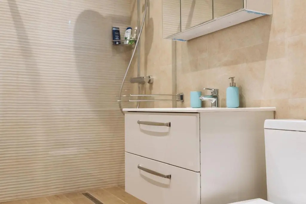 Tres Chic DOUBLE sized Apartment