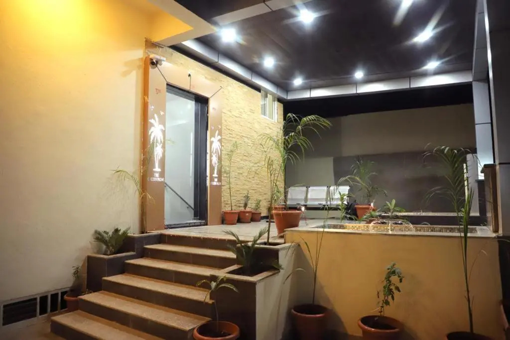 Hotel The Golden Palms ( A unit of MGR Hotels & Resorts)