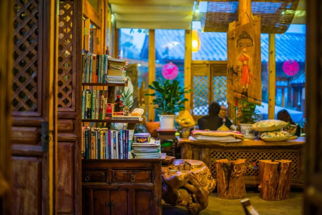 Lijiang Banshan Huayu Inn