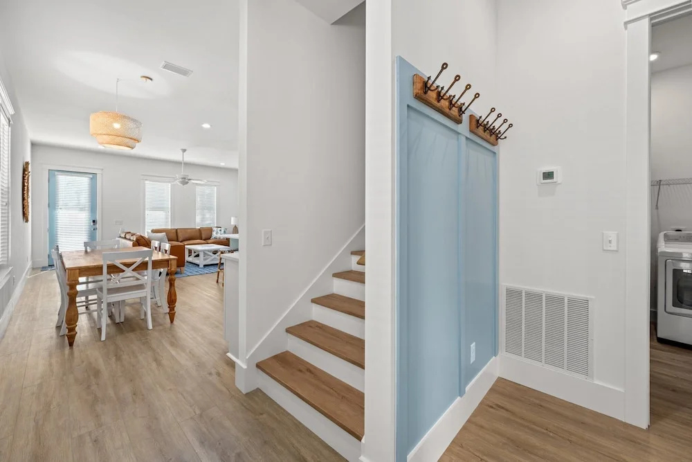 Spectacular 3br 4ba w/ Private Pool, 2 Min Walk to Beach - Sleeps 15!
