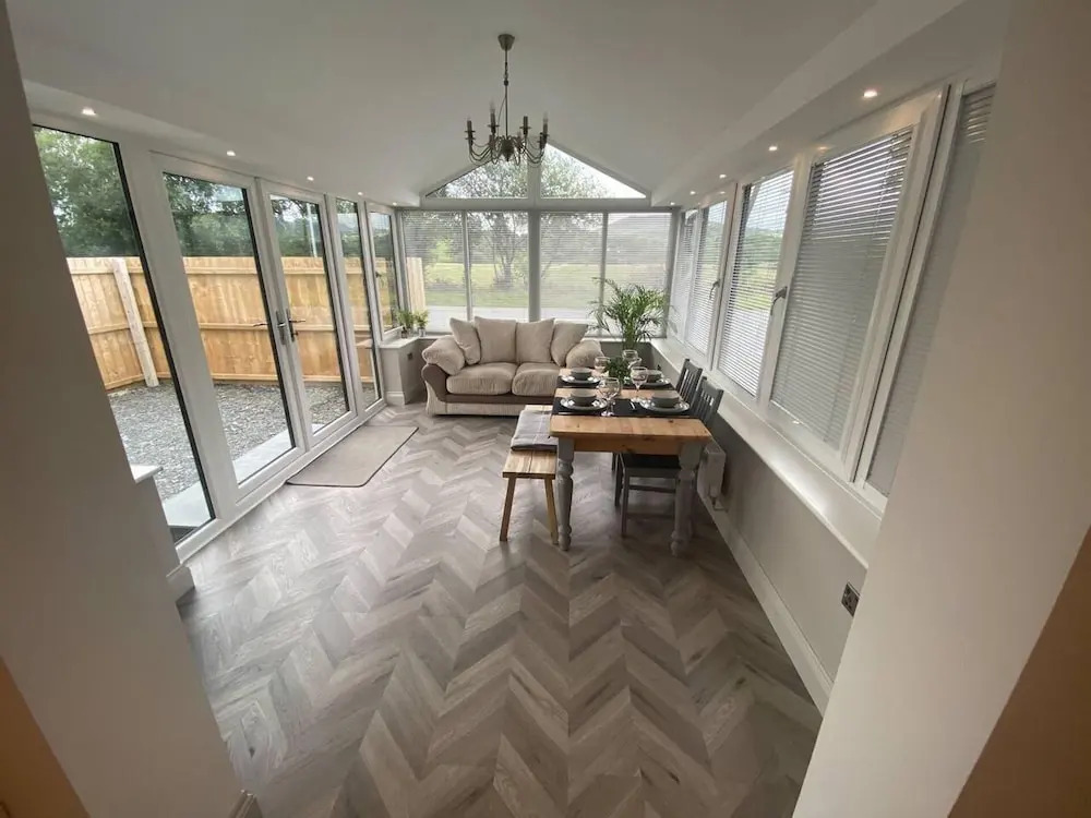 New Modern & Spacious Snowdonia Home - Sleeps 7