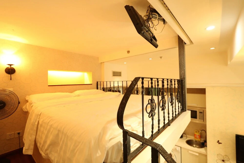 Warm Journey Apartment