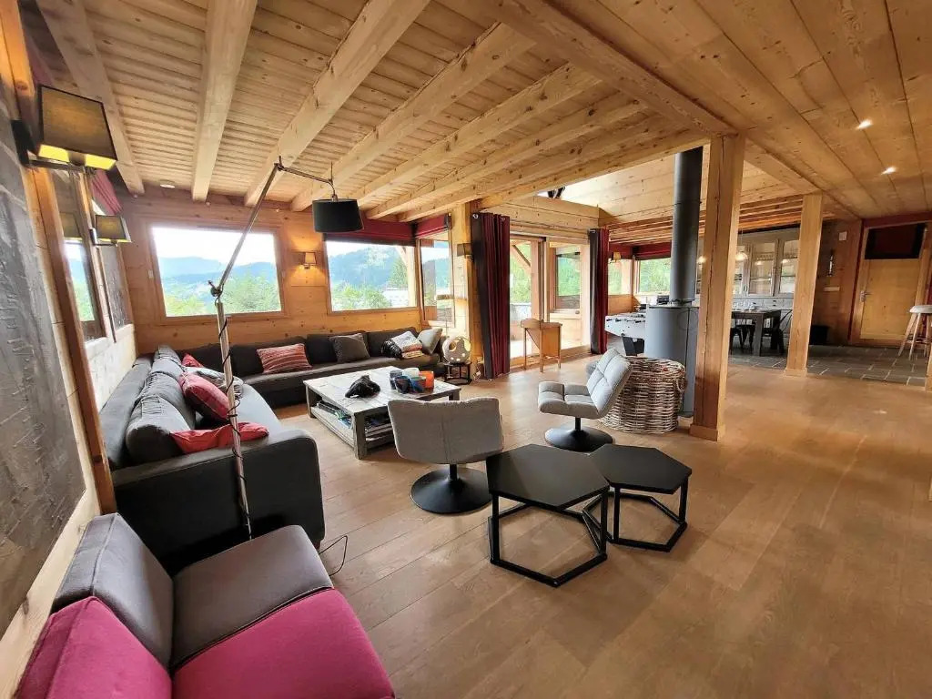 Chalet de prestige, proche des pistes aux Gets - FR-1-598-27