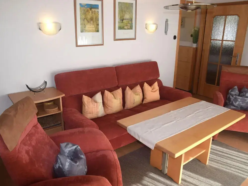 Lakeside Comfort in Fussen