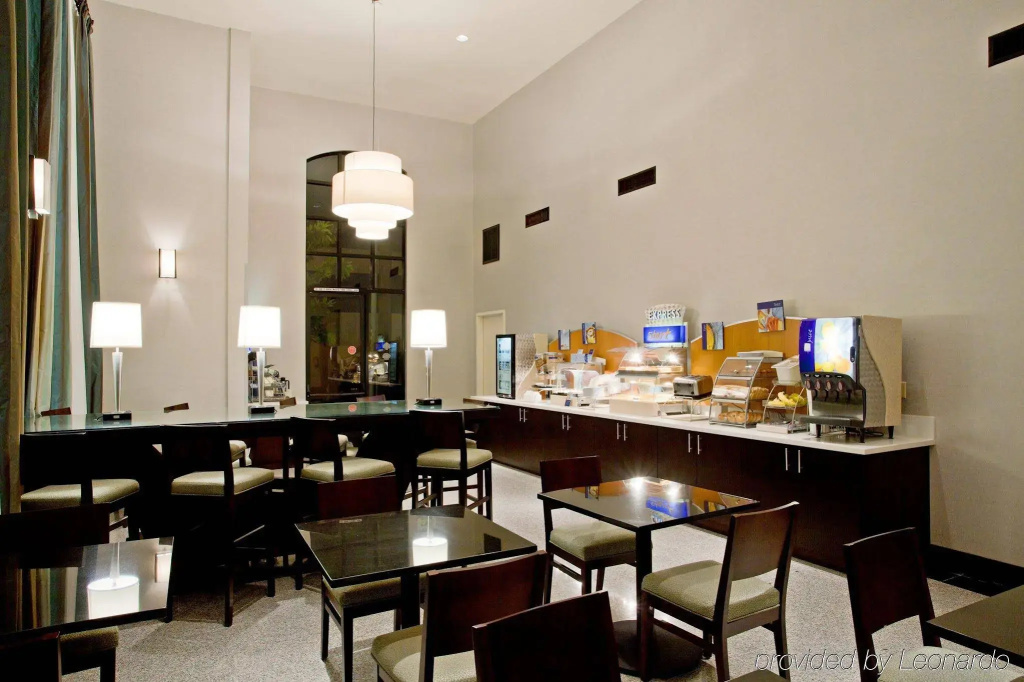 Holiday Inn Express Hotel & Suites Hermosa Beach by IHG