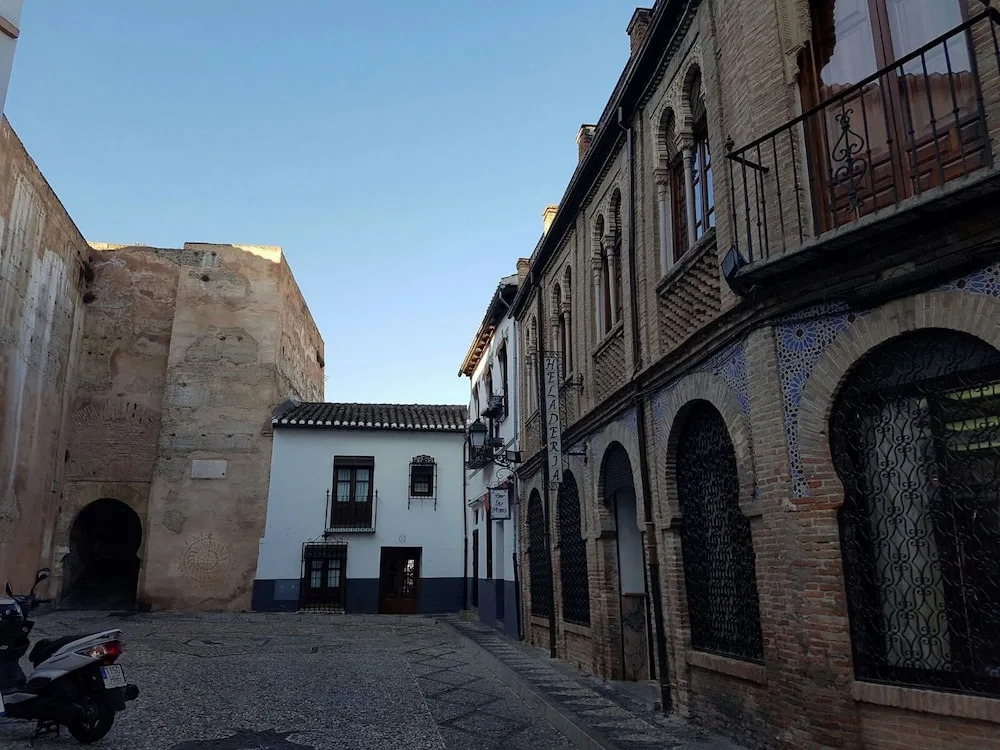Apartamentos Puerta Nueva Albayzín
