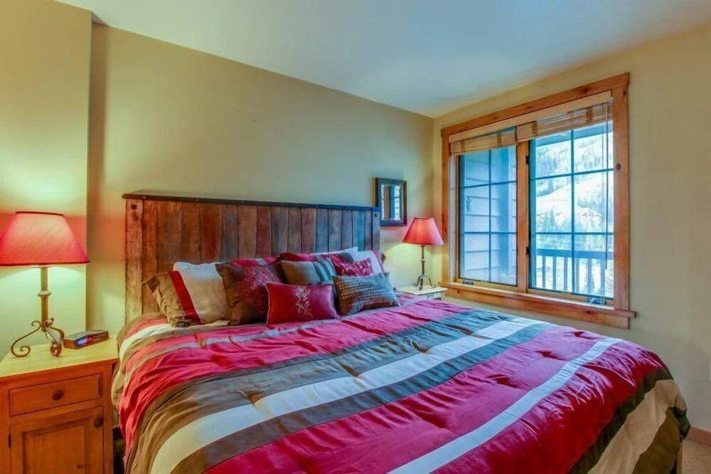 1 Bedroom Mountain Condo In The Heart Of River Run Village Within Walking Distance To Ski