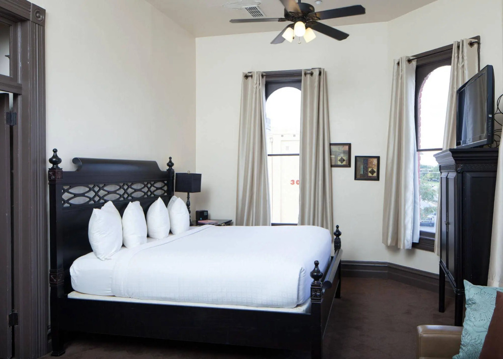 The Trinity Hotel