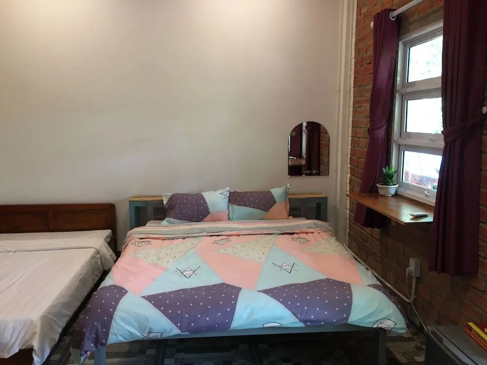 Khang Binh House - Hostel