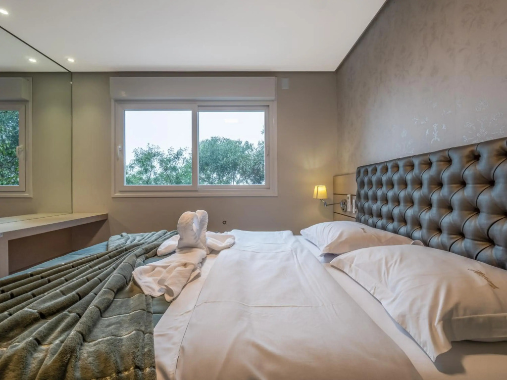 2 SUITE, 1 DORMITORIO EM MEIO A MATA ARAUCARIA A 1,5 Km Centro, ALTOS DE GRAMADO