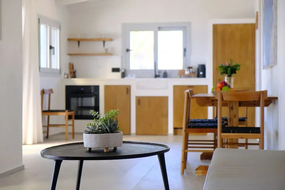 Evia Bay Suites and Retreats