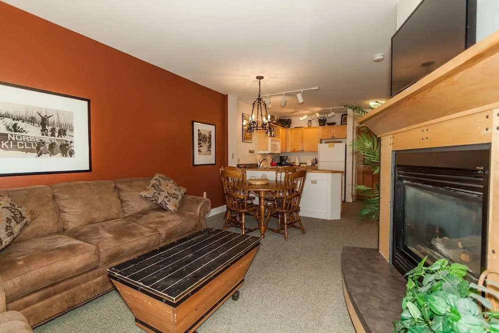 Silver Mill #8222 - 1 Br Condo