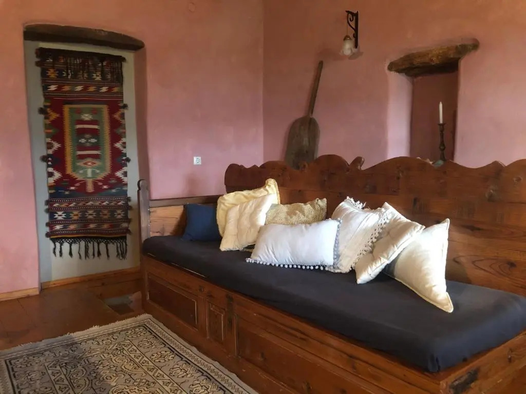LITTLE HOUSE, Charming Village House with Fantastic View