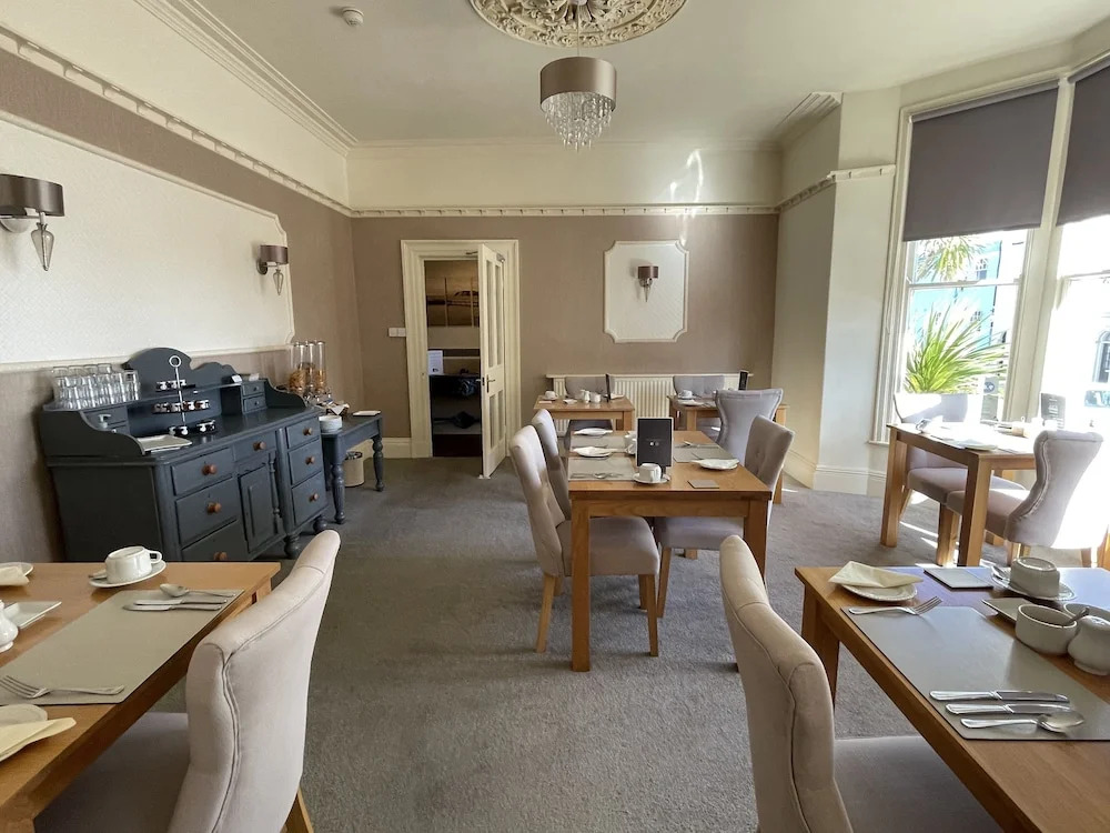 Lynton House
