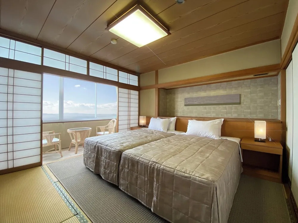 Gamagori Onsenkyo Mikawa Bay Hills Hotel