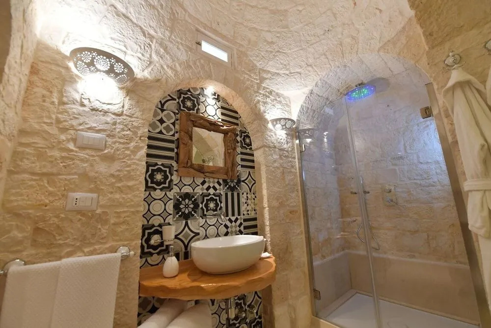 Trulli Santa Croce Luxury Holidays - piscina privata fino a 8 persone