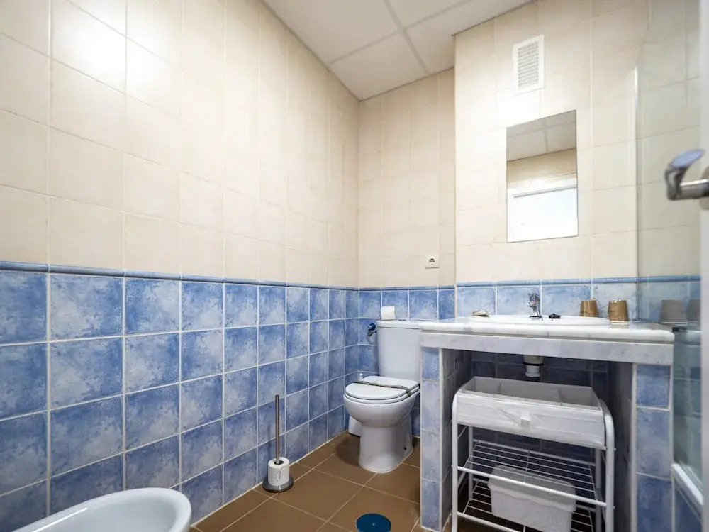 Cosy Apartment With Shared Pool