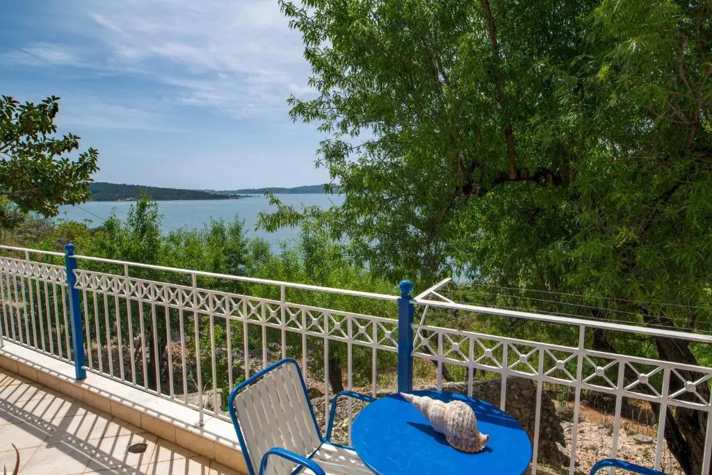 Sea View Retreat Studio In Agios Konstantinos!