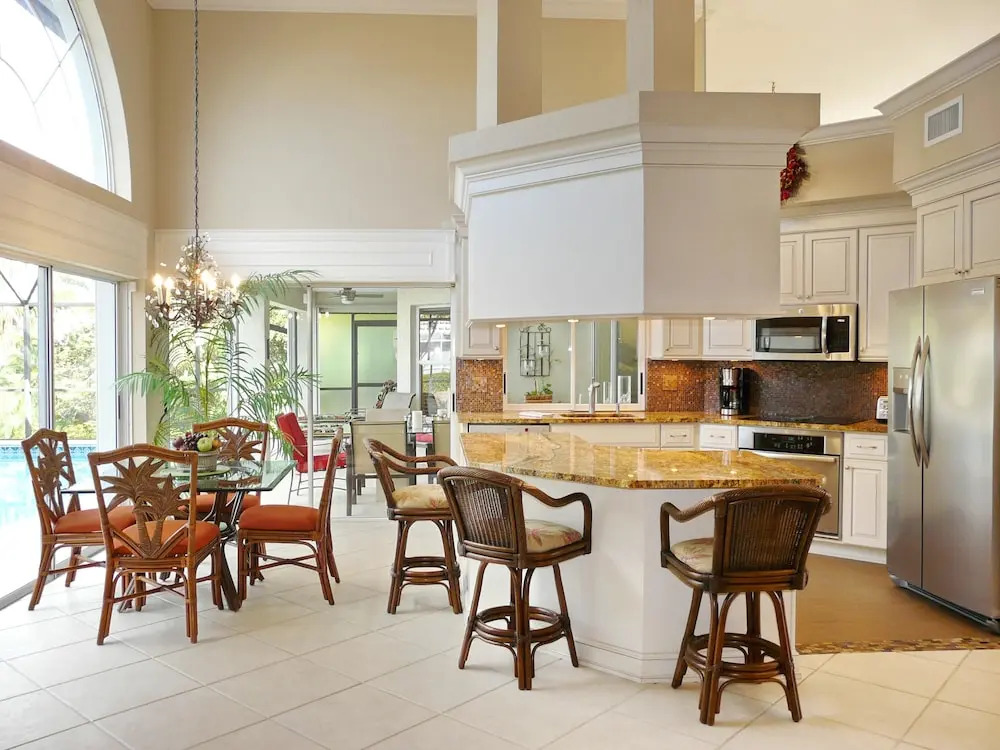 910 Olive Court