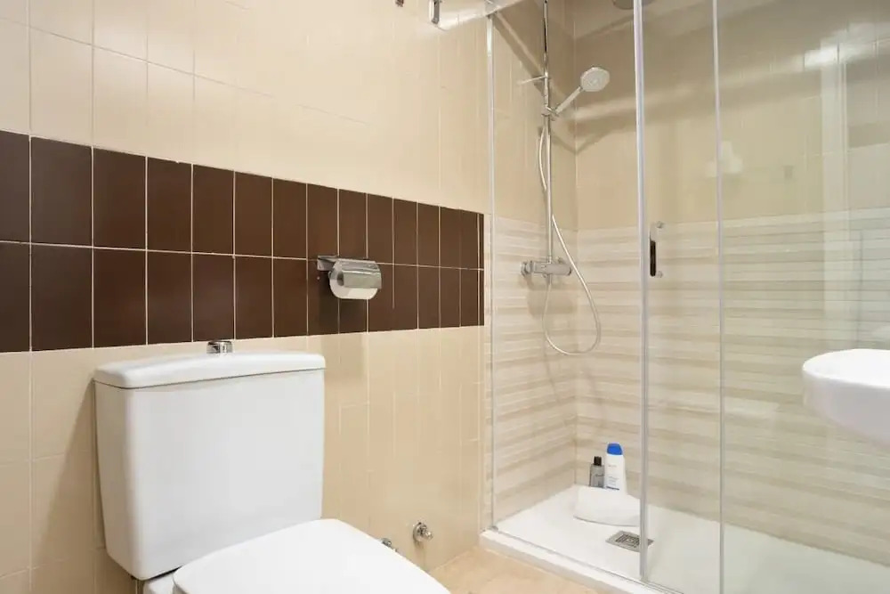 Lovely and chic 1 Bedroom Apt next to Puerta del Sol