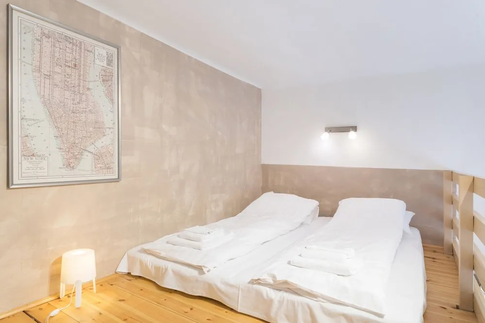 Budget Apartment by Hi5-Kiraly 99
