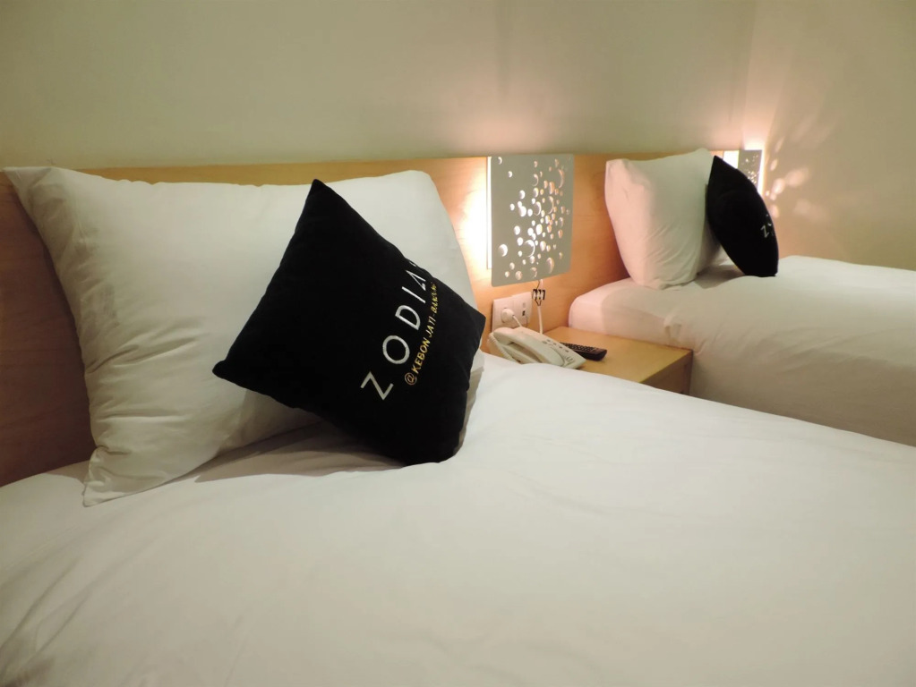 Zodiak Kebonjati by KAGUM Hotels
