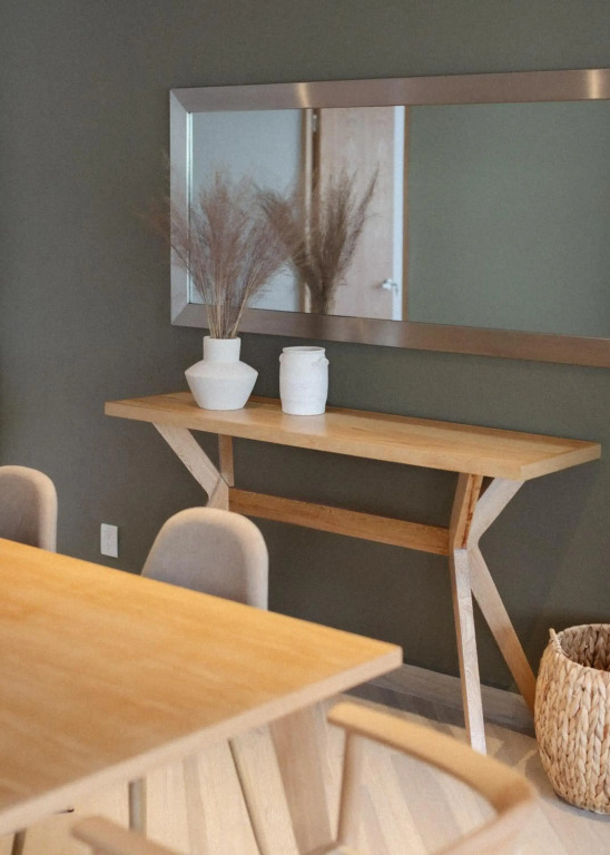 Mr. W Elba 202 - Cool and Cozy 2BR with Unbeatable LOCATION