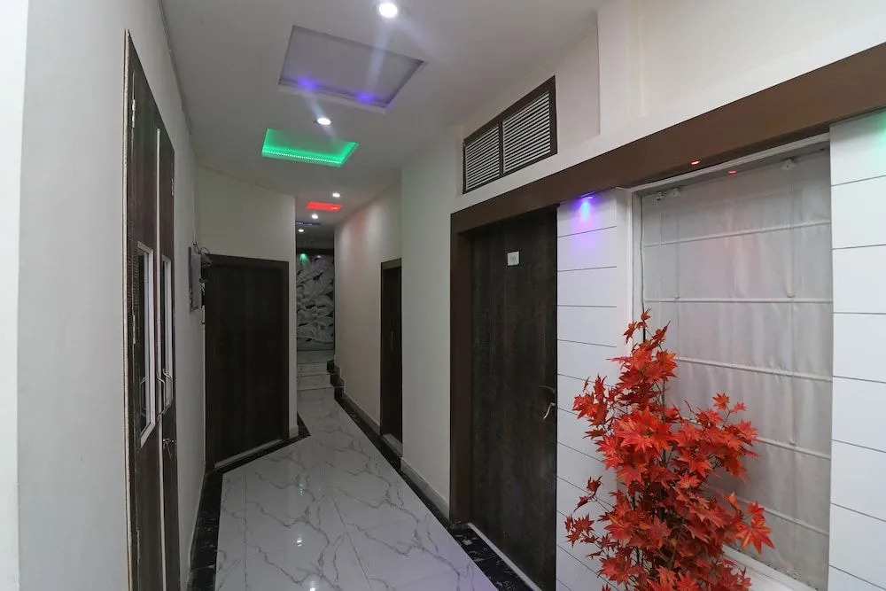 OYO 37492 Fab Home Stay