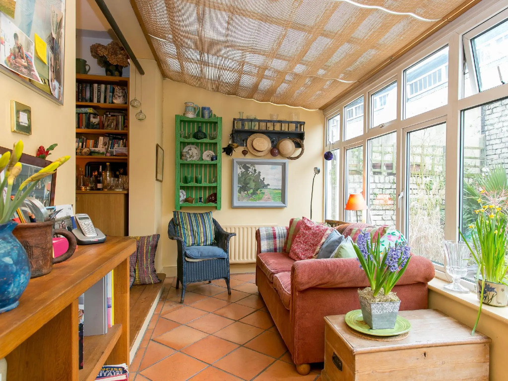 Veeve  3 Bed House On Studland Street Hammersmith